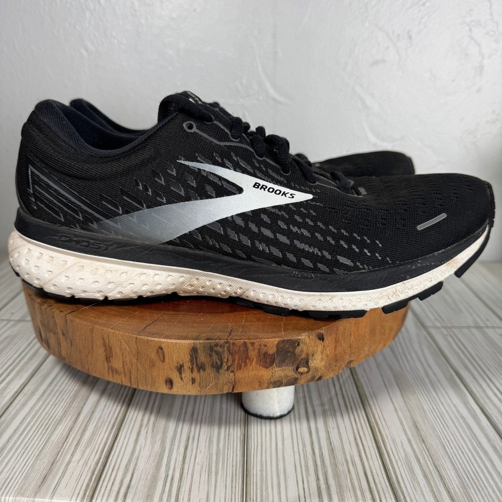 Brooks Ghost 13 Black & Gray Sneakers Size 10 Women's